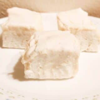 gelatin vanilla homemade marshmallows on a plate gaps diet paleo